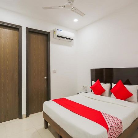 Oyo 74279 Prime Inn Rohini Delhi  Exterior foto