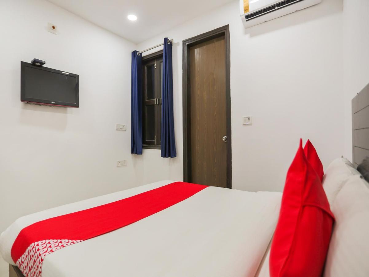 Oyo 74279 Prime Inn Rohini Delhi  Exterior foto