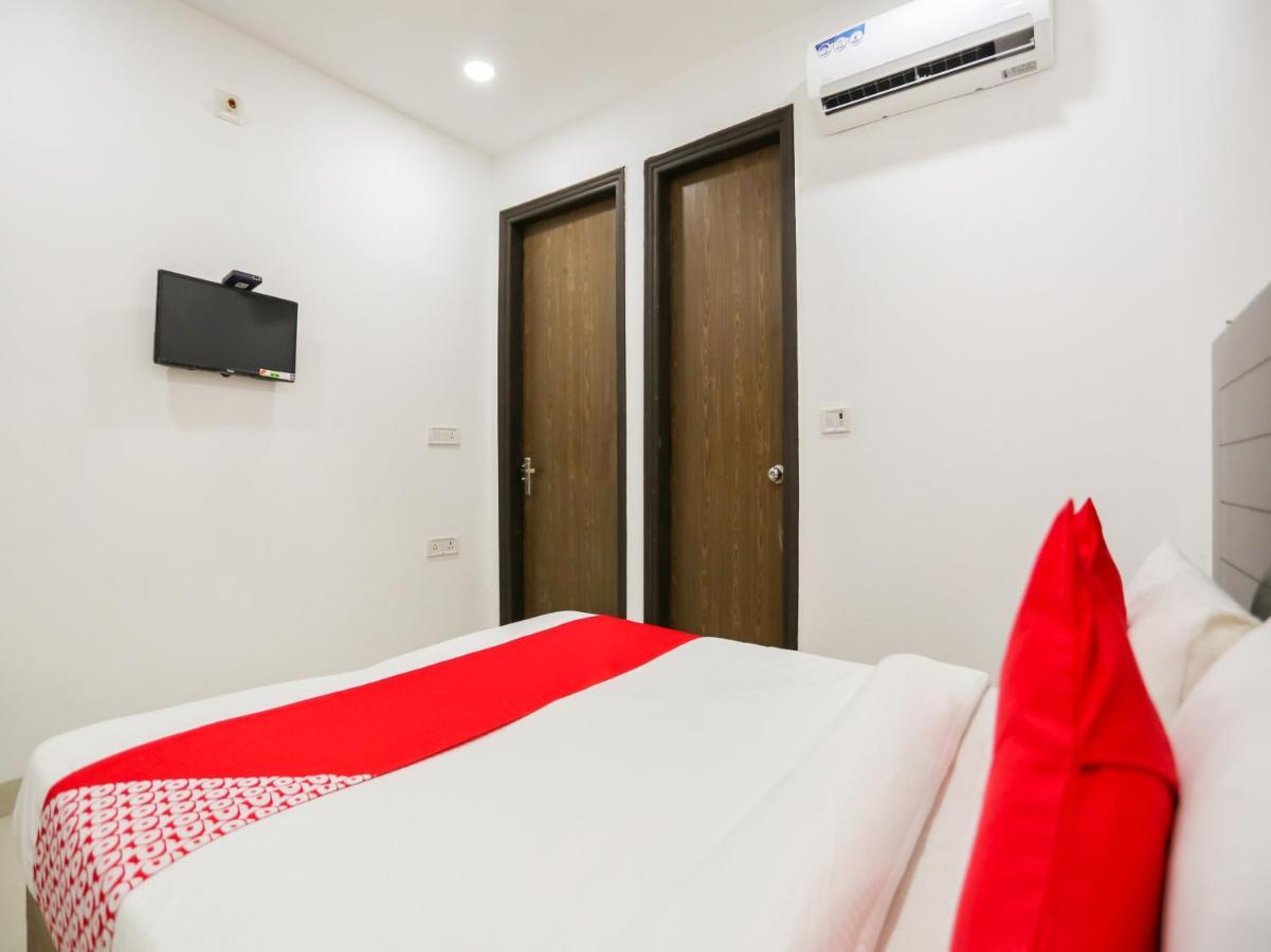 Oyo 74279 Prime Inn Rohini Delhi  Exterior foto