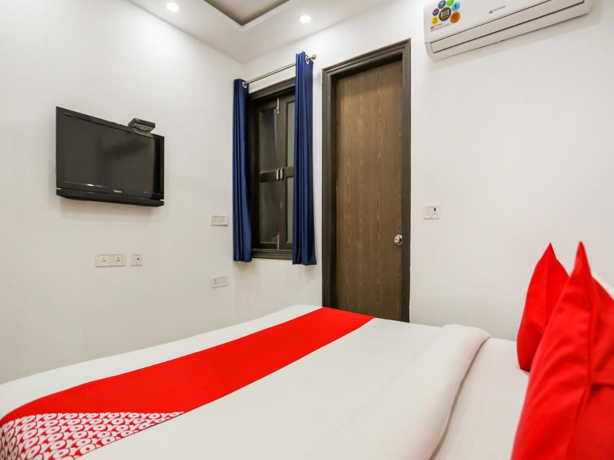 Oyo 74279 Prime Inn Rohini Delhi  Exterior foto