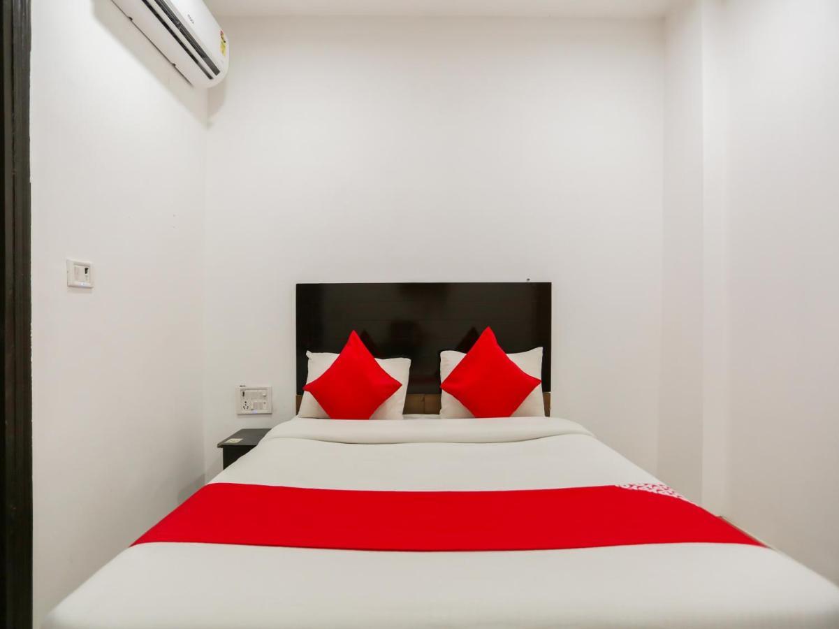 Oyo 74279 Prime Inn Rohini Delhi  Exterior foto