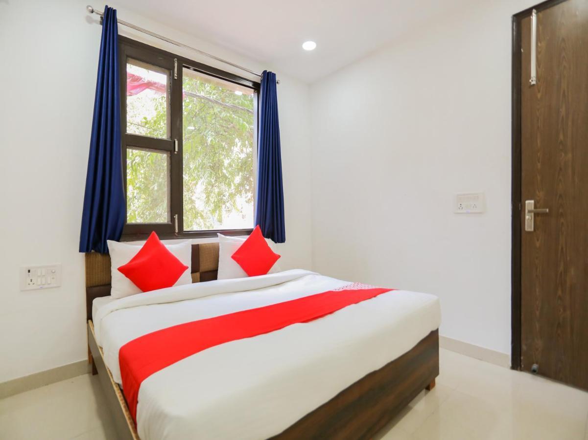 Oyo 74279 Prime Inn Rohini Delhi  Exterior foto